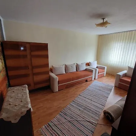 아파트 Apartament *